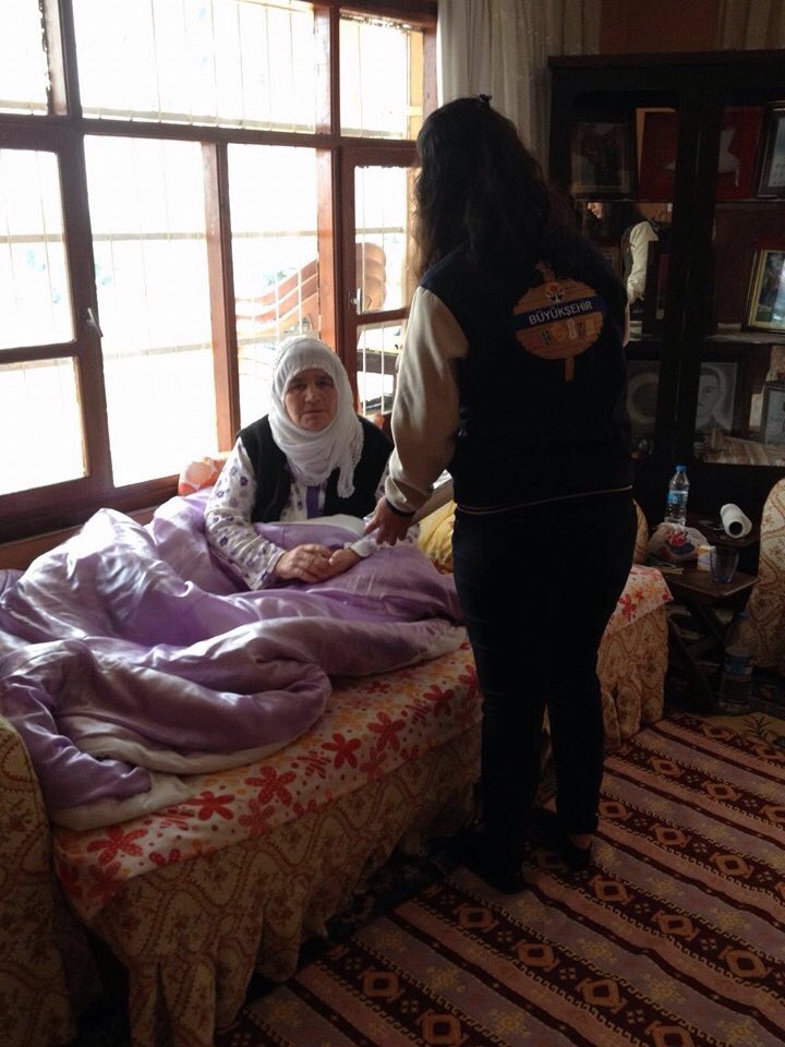 Adana ilinde ikamet etmekte olan şehit annelerimizin sevgililer gününü kutladık.
Ey şehidim! Emanetin emanetimizdir.