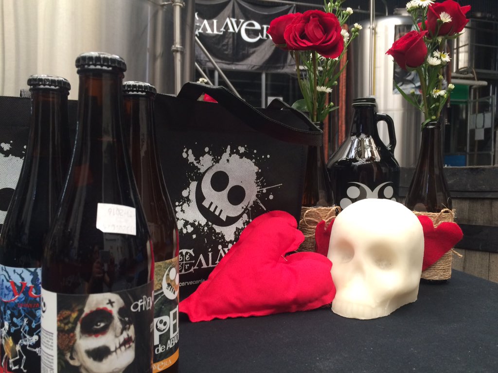 calaverabeer's tweet photo. Ven a consentir a tu pareja con puro amor líquido #soycalavera #ventadefábrica #SnValentin https://t.co/6puozxSDaw