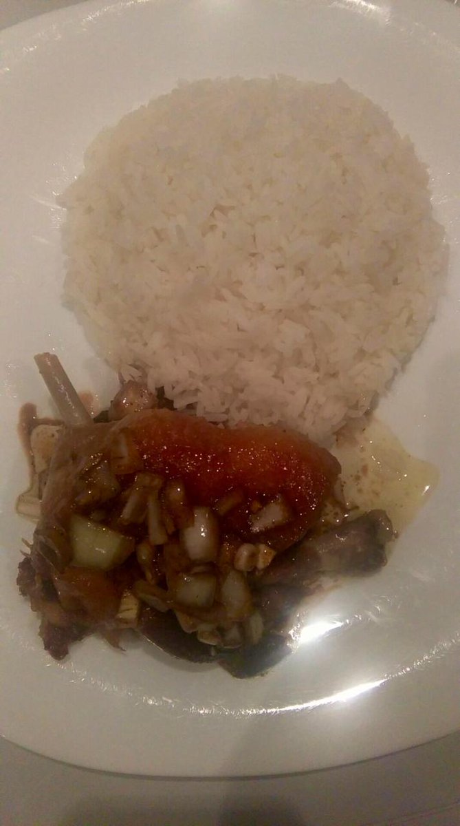 studyNcooking's tweet photo. Repas du soir : Canard aux petits oignons! #cooking #love #miam https://t.co/L2Tfdpa1Ck