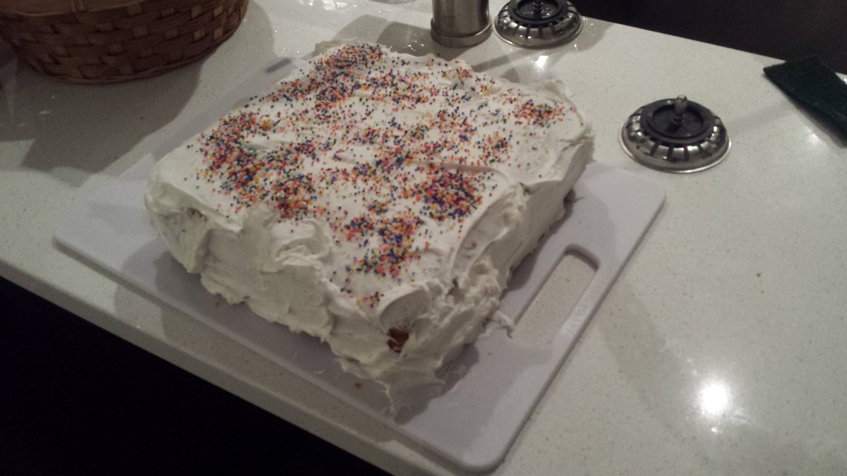 AlliFlaxey's tweet photo. Who's a lucky girl!! Me!! @morgancourt 'I don't cook' baked me a Bday cake! Two layers! #lovemyteamates https://t.co/xwxvveGD52