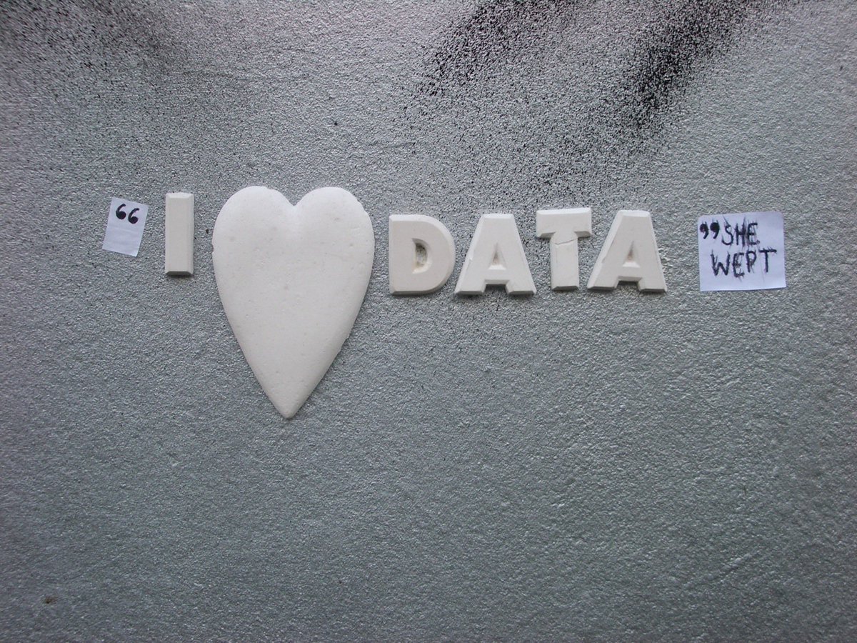 jayechats's tweet photo. I love data! (bixentro, flickr CC BY 2.0) Adding some data to #Librarylovers day #datavalentines #libraryvalentines https://t.co/95b4jCBzp3