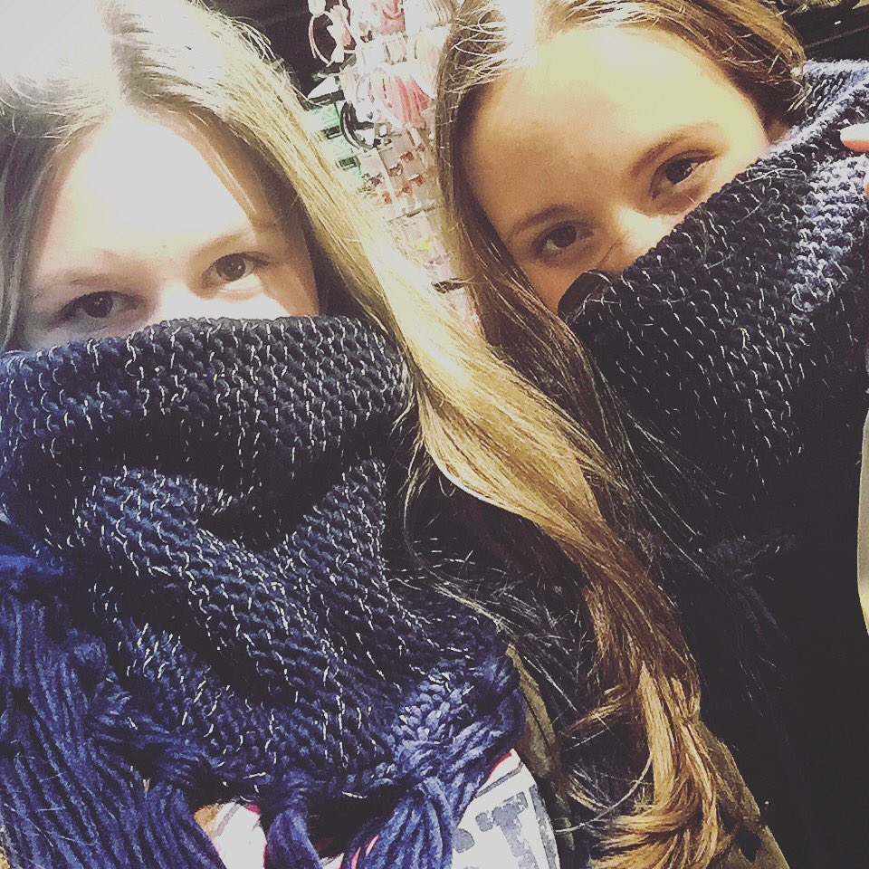 mannaganna's tweet photo. Gangsta is here ❤️🐝 https://t.co/08eiJ2IBeP