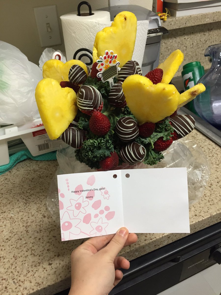 siscokid04's tweet image. S/o to @jimmy_sisco you're the GOAT James #1father