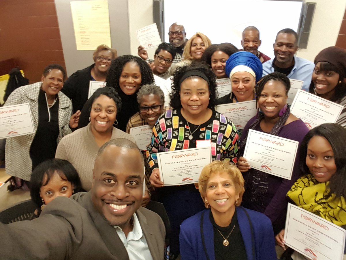 MrMentorSteve's tweet photo. #ANEWWAYFORWARD #WELLNESSMENTORING facilitator training #ATL @AtlantaCARES @CARES_Mentoring #selfielove https://t.co/n5zVAL92bn