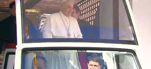 AztecaNoticias's tweet photo. #PapaenMéxico: El papa Francisco inicia el recorrido hacia la Basílica de Guadalupe https://t.co/NKzNd1pgwB https://t.co/9nfJ3Ux2Aq