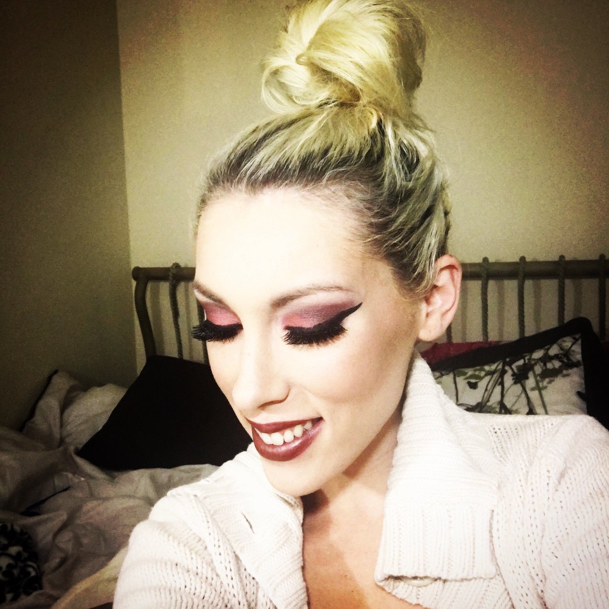 MakeupbyKayb's tweet photo. My #Disney inspired look. Follow my #snapchat to watch our #disneyadventure 👉🏻TALKWITHKAYB https://t.co/FENrM8AGmw