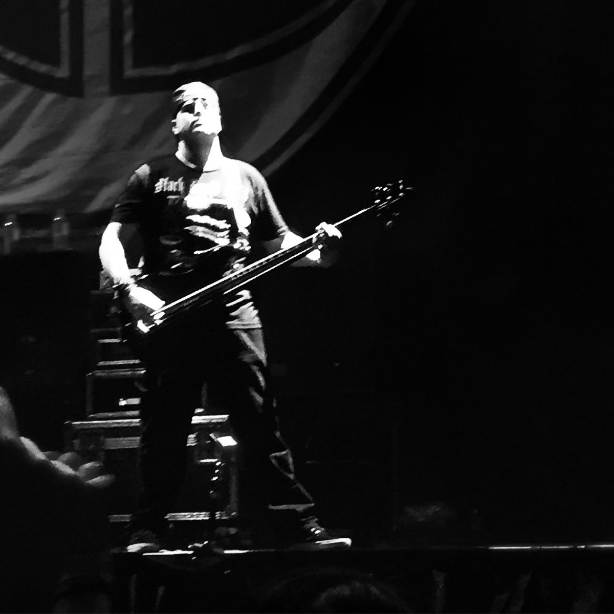 himynameisizzy's tweet image. 2nite @BigPaulThomas reminded me why I picked up a bass 12yrs ago-the dudes amazing!

(&amp;amp; 1 day i'll get a Paul hug!)