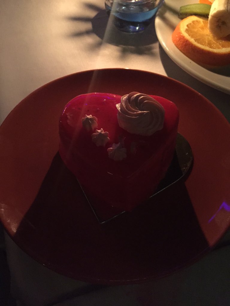 Tüm sevgililer için aşk ve mutluluk dolu bir yıl olsun