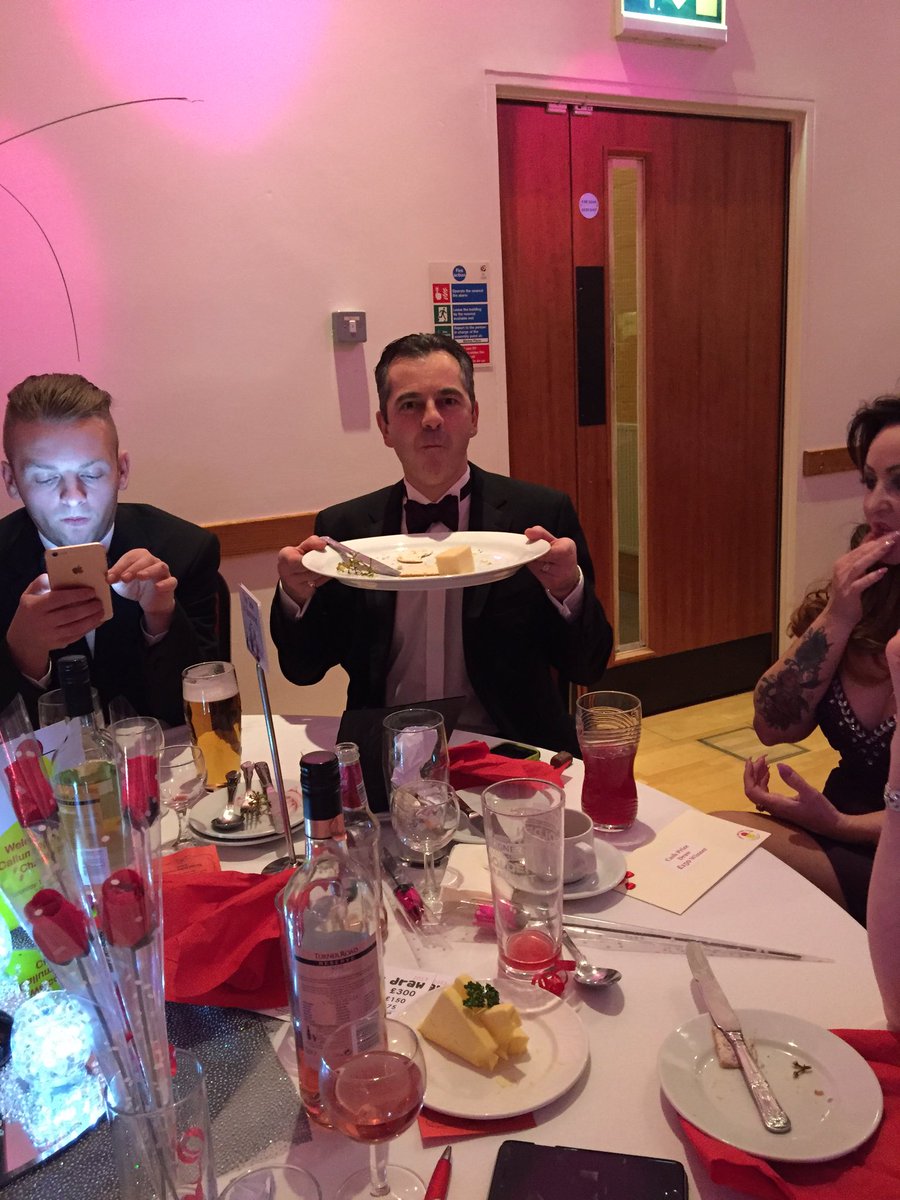 PitesSmile's tweet photo. More cheese #yesdave https://t.co/taoq4F1vlK