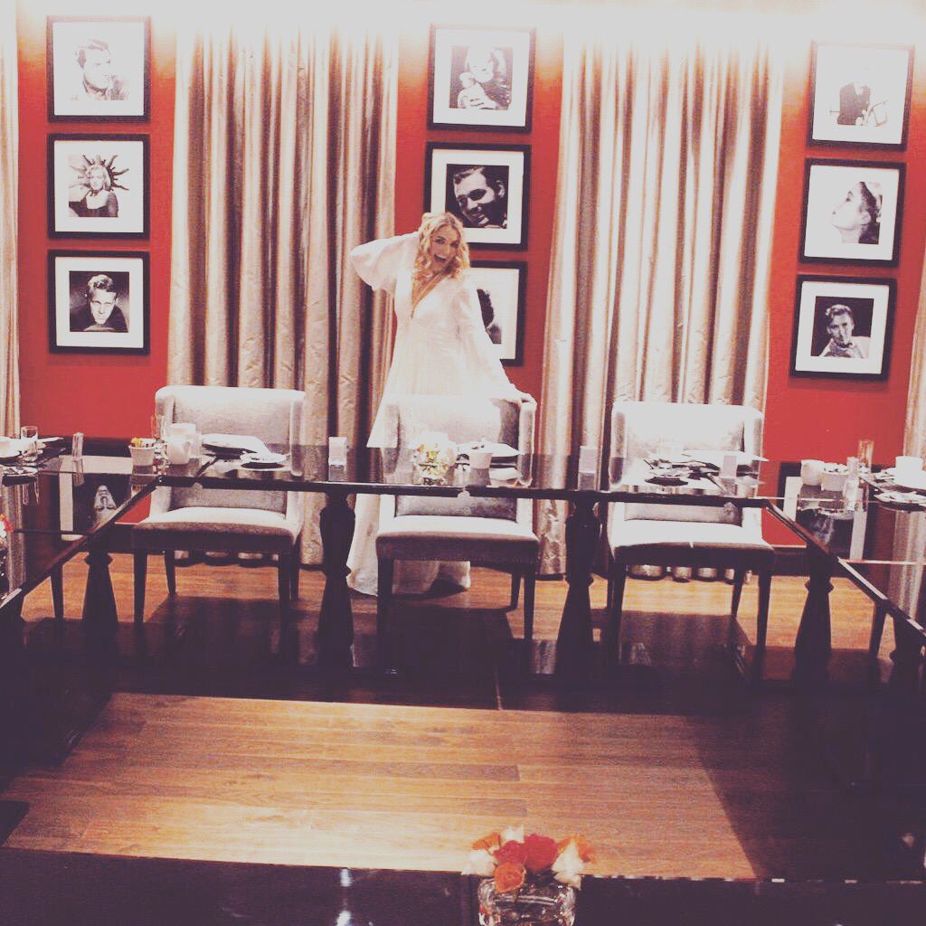 I just posted this picture on Instagram, go check it out// RydelR593