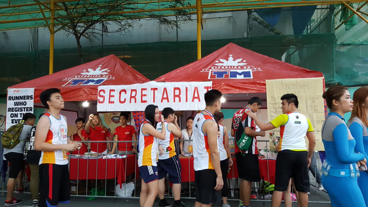 elcrunforlife's tweet photo. How has your morning been? Don't forget to sign up for incentives at the Secretariat booth! :) https://t.co/ruZ8nIirA3