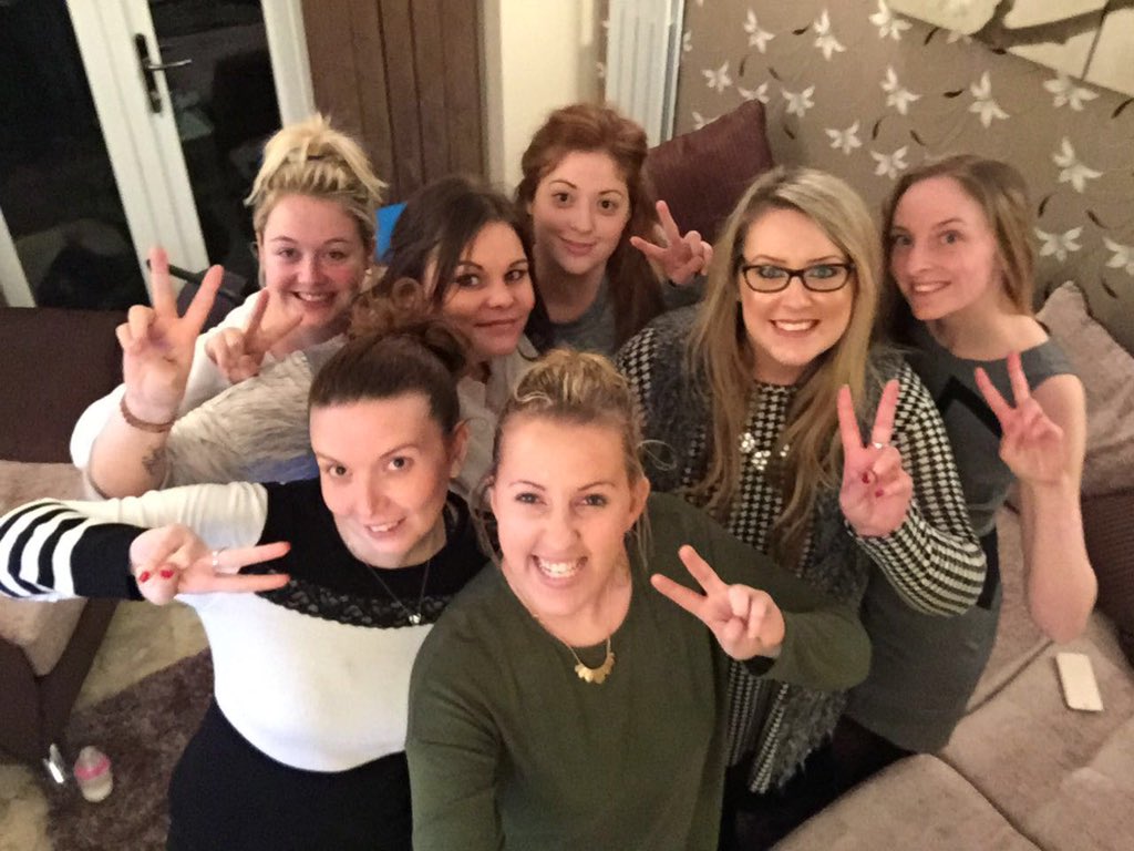 jlt_squeeze's tweet image. Girls night in this week was loads of fun 👍 lots of great pics!