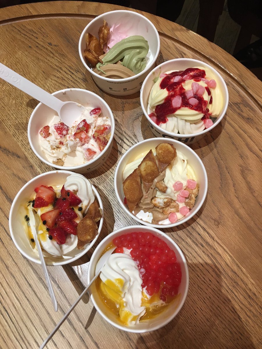 wikileaksVicMUN's tweet photo. Which Secretariat member got which froyo? @Buzz_VicMUN can you guess? #vicmun2016 https://t.co/MTkPMECRWx
