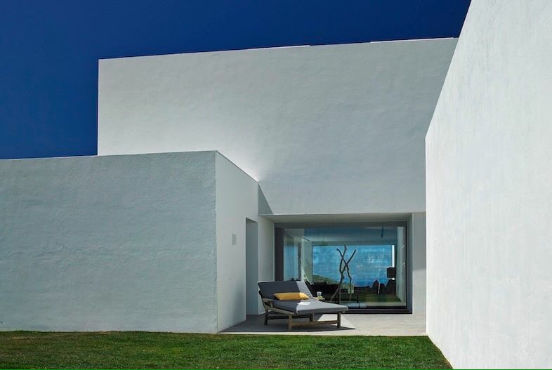 LoveIbizaVillas's tweet photo. Modern beauty.    https://t.co/Csxx1q7Vmq  #minimal #ibiza #villa #love https://t.co/sGrCGRdao5