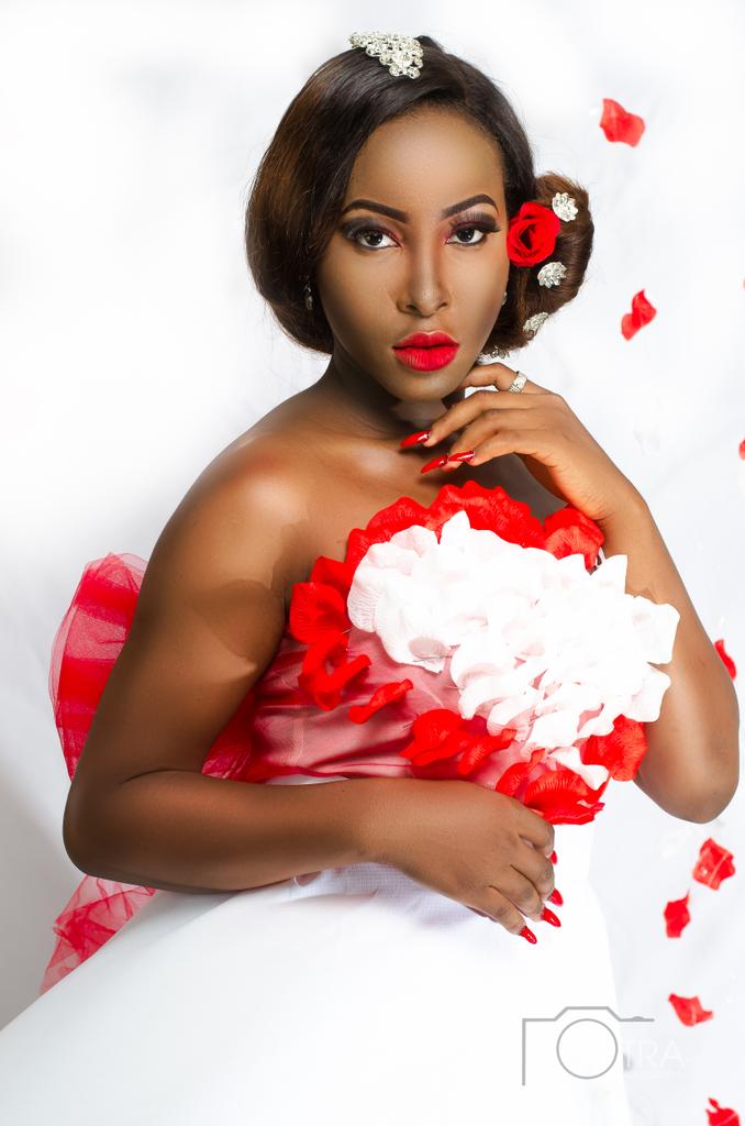 otraphotography's tweet photo. In the spirit of #ValentinesDay this was #inspired. #redandwhite #petals #roses #watchout for more https://t.co/an1gNIi8Hq