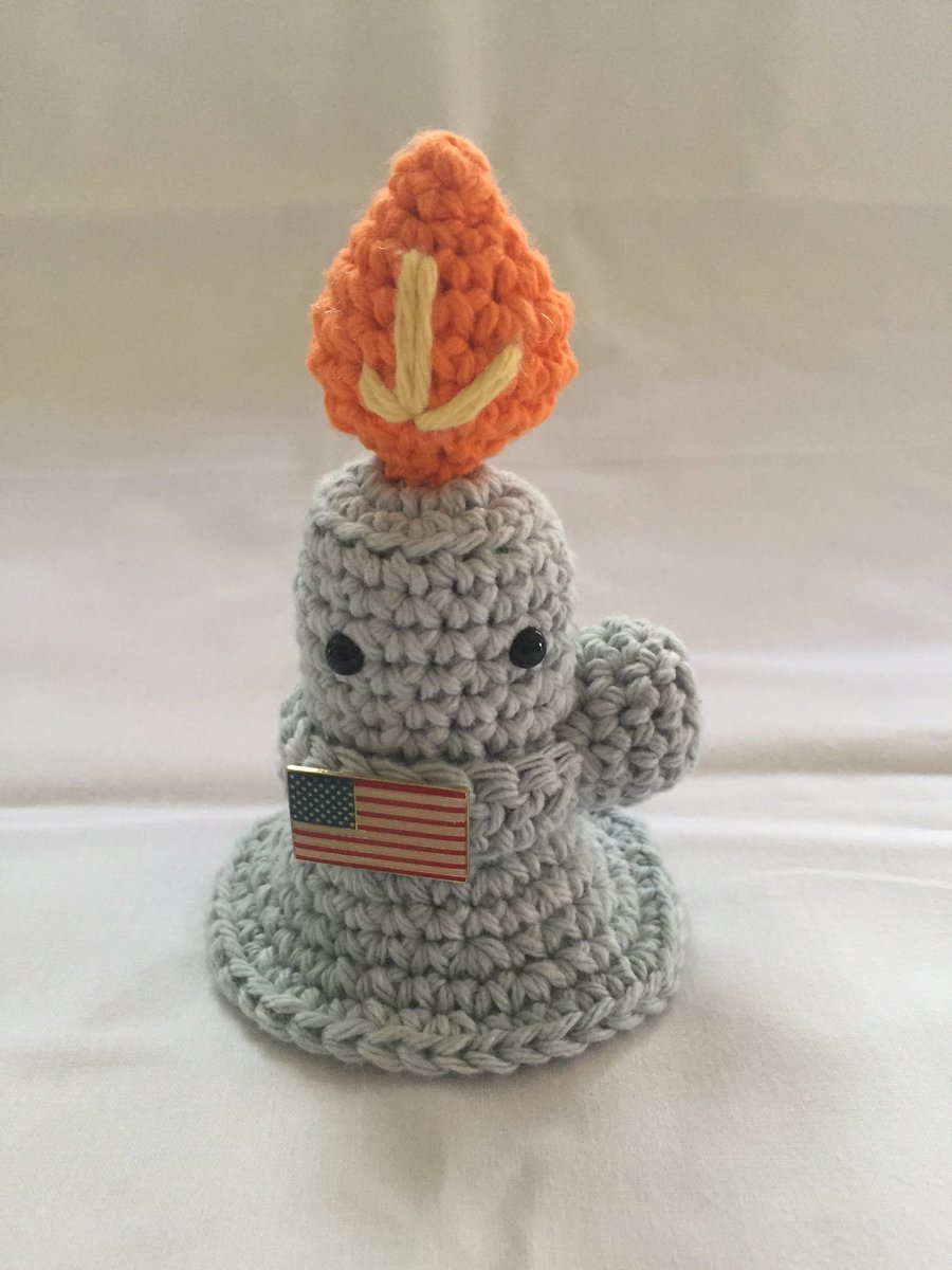 PrimandPlush's tweet photo. Bernie for President. Working on Bernie photo shoot for our Bunsen burner pattern! https://t.co/CtttnvAaaL