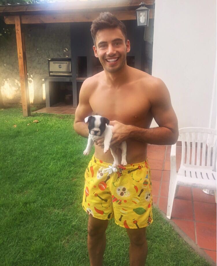 flor_vigna's tweet photo. Rt si estás babeando como yo 🙈🙋
Perrito+@NicolasOcchiato =😍 https://t.co/wt5phay23j