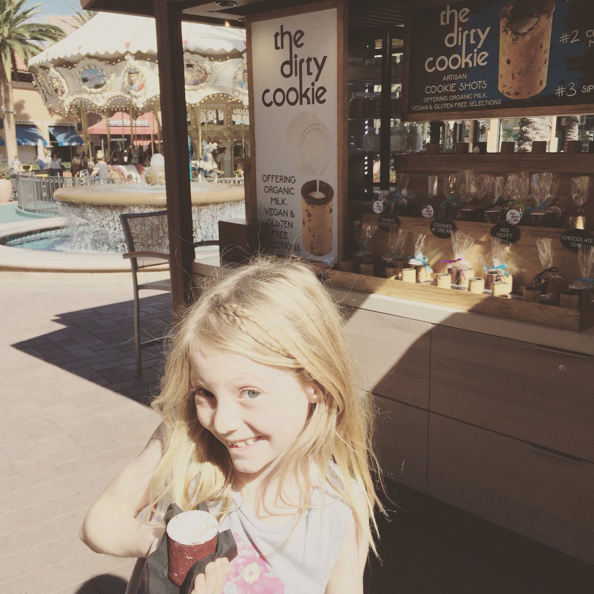 Alicia426's tweet photo. Sweet treat with @DirtyCookieOC at the Spectrum https://t.co/vU1M1cT1jD