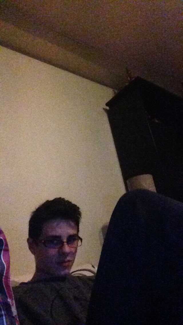 jerem_prrn's tweet photo. Wesh je m'appelle Alexis et je vais te violer 😂 https://t.co/GrCXiO0rNI