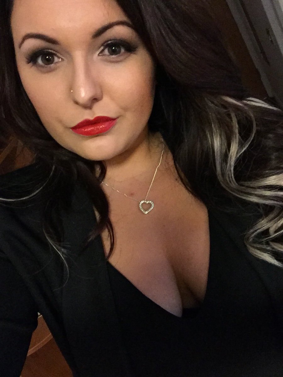 holleesarah's tweet photo. @ChloesBeautyBar  worked their magic 😁 https://t.co/Nn63bICwoa