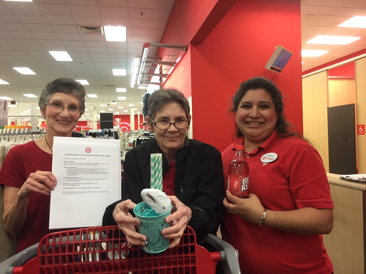 Congratulations! 5 yrs <a href="/T1061/">Елена</a> &amp; many more to go <a href="/DerinBriggs/">Derin</a> <a href="/newt1061/">Robert</a> <a href="/bridgettopinco/">Bridget Martinez</a>