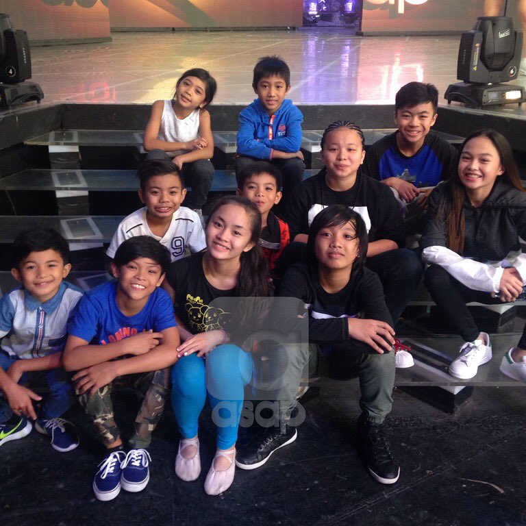 ASAPOfficial's tweet image. Ready na ang LUCKY ACES at Dance Kids finalists humataw sa ASAP dancefloor!!! #ASAPFebIbigWins
