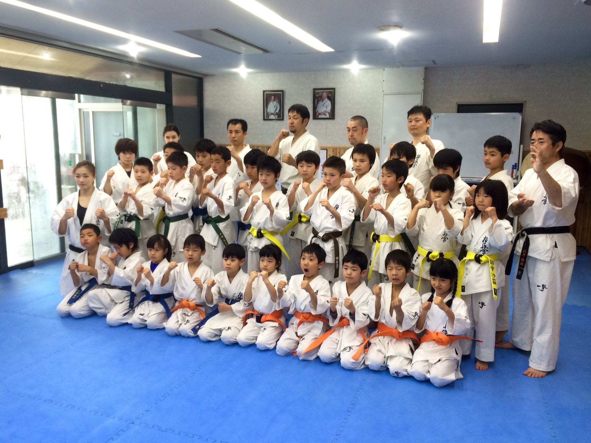 西尾大輝 道場主 Auf Twitter 型強化稽古終了 本日も30名越えの参加者があり 大変内容の濃い稽古となりました 空手の奥深さ 身体操作の面白さ 難しさ 上達への色んなヒントが潜んでました やっぱり空手かっこいい 空手好きです T Co Hzetwkhu7t