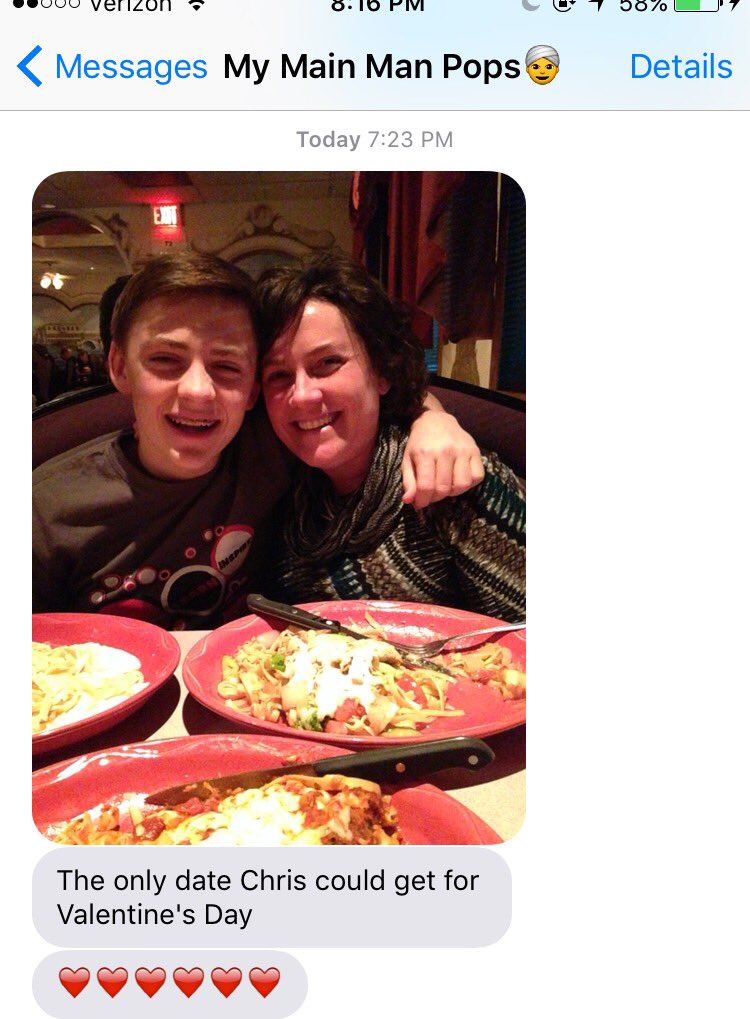 John_Gear's tweet photo. My father is a savage (that's my mom) https://t.co/cqAmqKRl1C