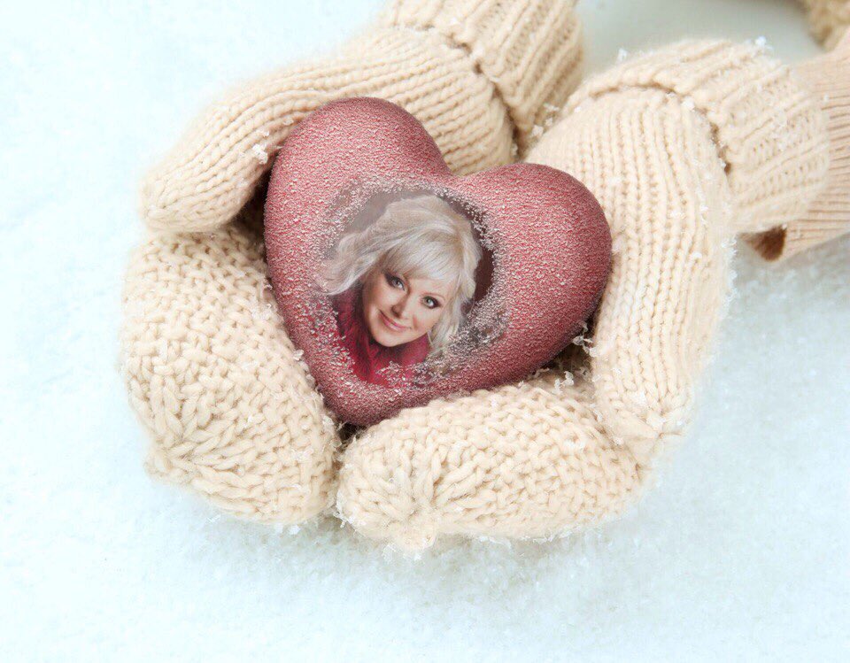 Natali_muz's tweet photo. С Днём Святого Валентина! Всем любви, счастья, добра и солнечного настроения! #натали https://t.co/xLwBsqnQa2