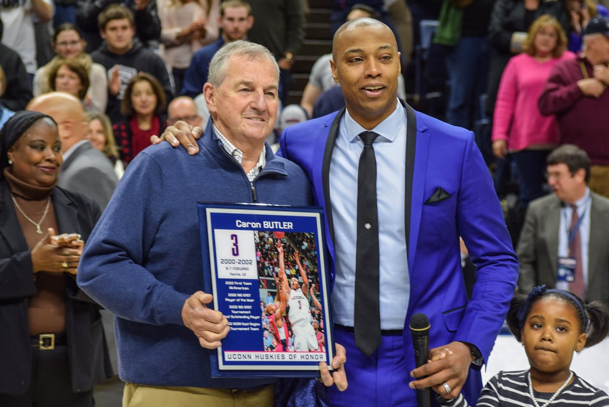 UConnHuskies's tweet photo. Congratulations to a #UConn legend and the newest member of our Huskies of Honor, Caron Butler! #BleedBlue https://t.co/bBe27FYnVD