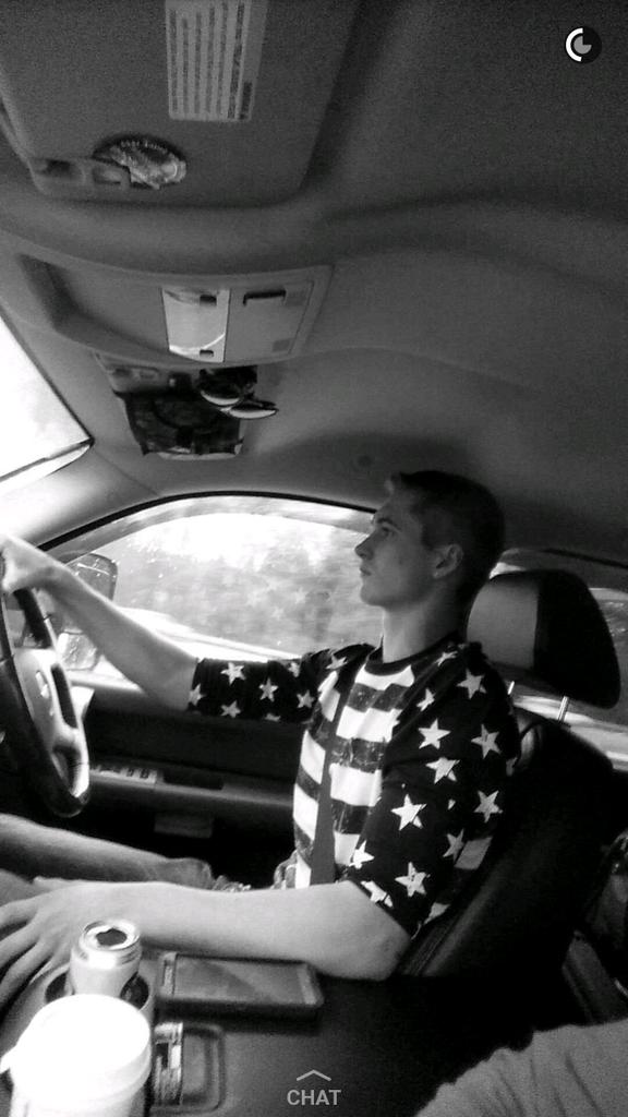 logman90's tweet image. Modeled today. This was on the way back lol I drive serious