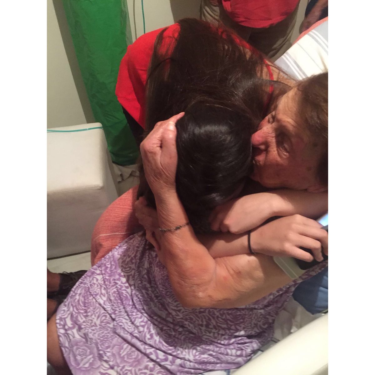 annachaves3's tweet photo. Bateu uma saudade❤️ https://t.co/AWXKbKX0Fi
