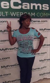 MsSammiRoss's tweet photo. 4 reasons to join https://t.co/96MqZWaSgt on #VDay #VDayModelCentro @modelcentro #Ebony  #Camgirl  #Milf  #Stripper https://t.co/D7z0ooNYBr