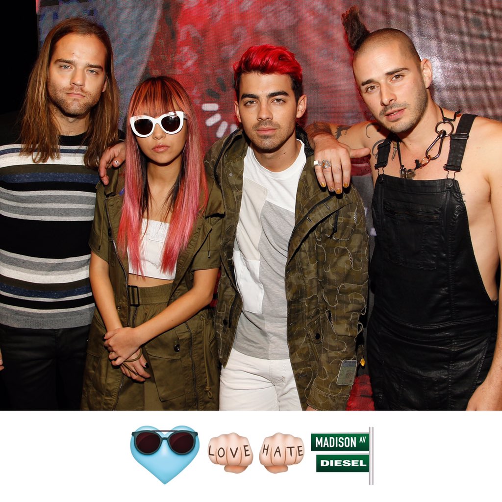 The coolest kids in the room: <a href="/joejonas/">J O E  J O N A S</a> and <a href="/DNCE/">DNCE</a> huddle together at #dieselmadison