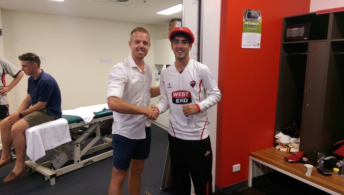 A big congrats to Cam Valente who is set to make his #SheffieldShield debut today after Dan Cullen presented his cap
