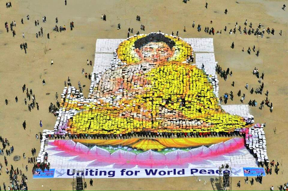 officialgauravk's tweet photo. Uniting for World #Peace - great record breaking initiative of Largest #HumanBuddha at #kathmandu #Nepal #13Feb2016 https://t.co/NoCex897pg