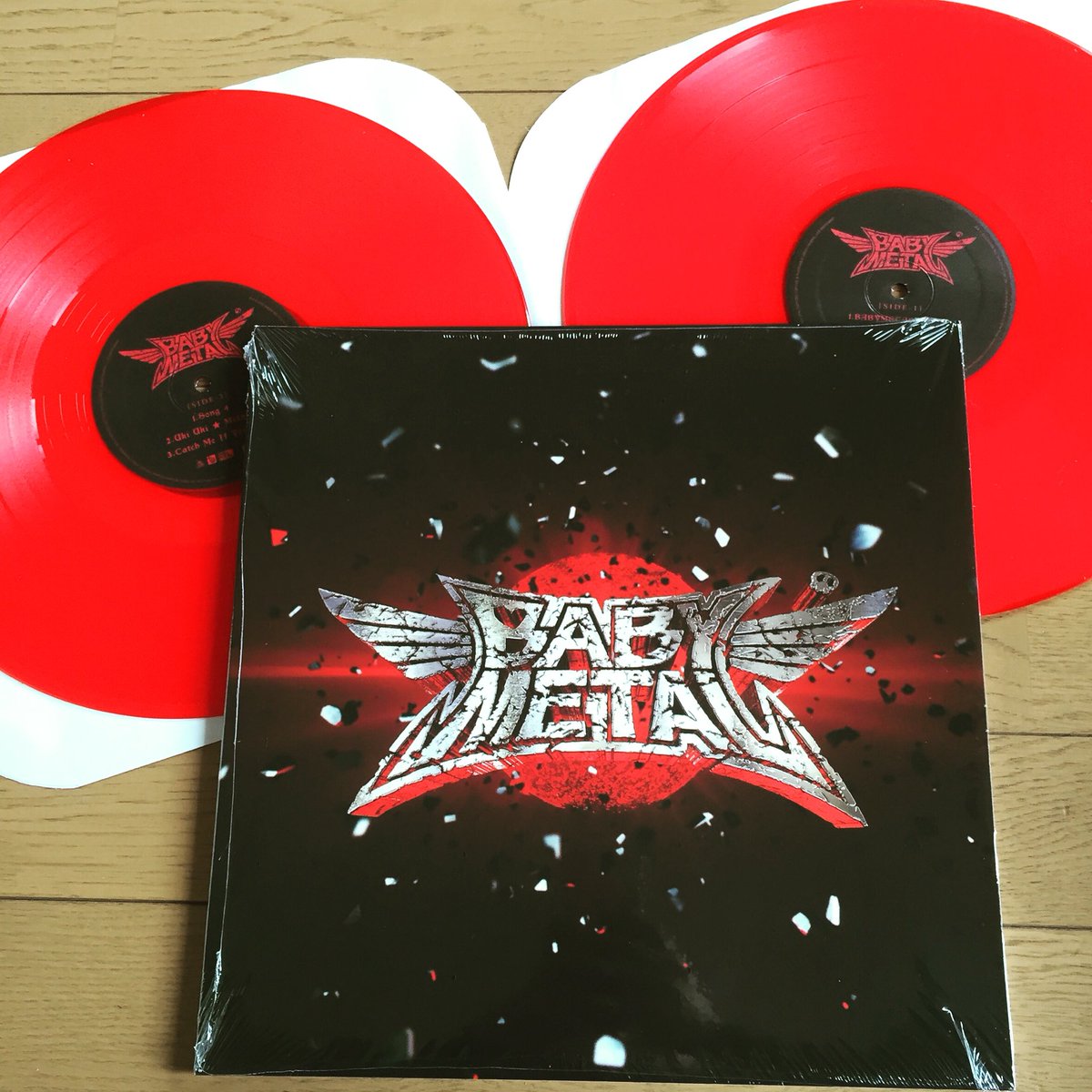 ululumusic's tweet photo. アマゾンで安かったのでやっぱり買ってしまいました😅💦💦
#Babymetal
#SonyMusicEntertainment
#REDAssociatedLabels
#RedWax
#coloredvinyl https://t.co/UoHfIwVweG