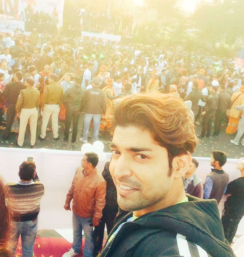 Valentine start with a Jaipur marathon flag off