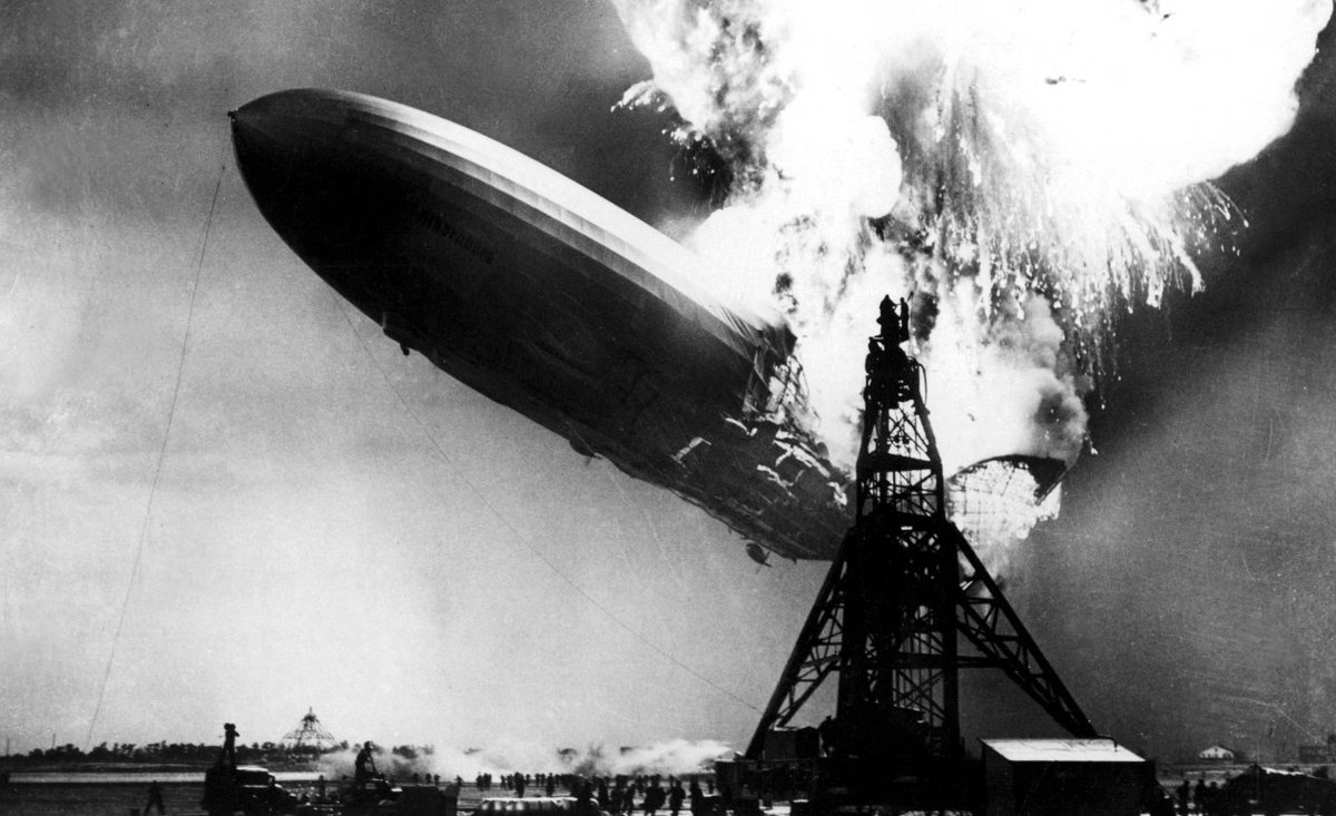 benshapiro's tweet photo. Live shot of Republican debate https://t.co/qlN2F3K8AU