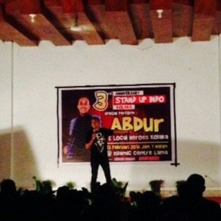 Semalam pecah bang <a href="/abdurarsyad/">Abdur Arsyad</a> cc <a href="/StandUpIndoKLK/">Stand Up Indo Kolaka</a>