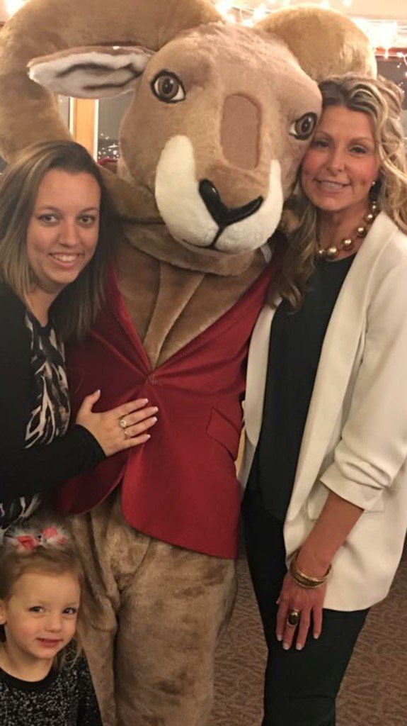 Lebanon_CDJR's tweet photo. REV with some of his fave gals! @Datcargirl_Brig @ashleysexton513 #REVRocks #wecan https://t.co/2pvuHe5E8Y
