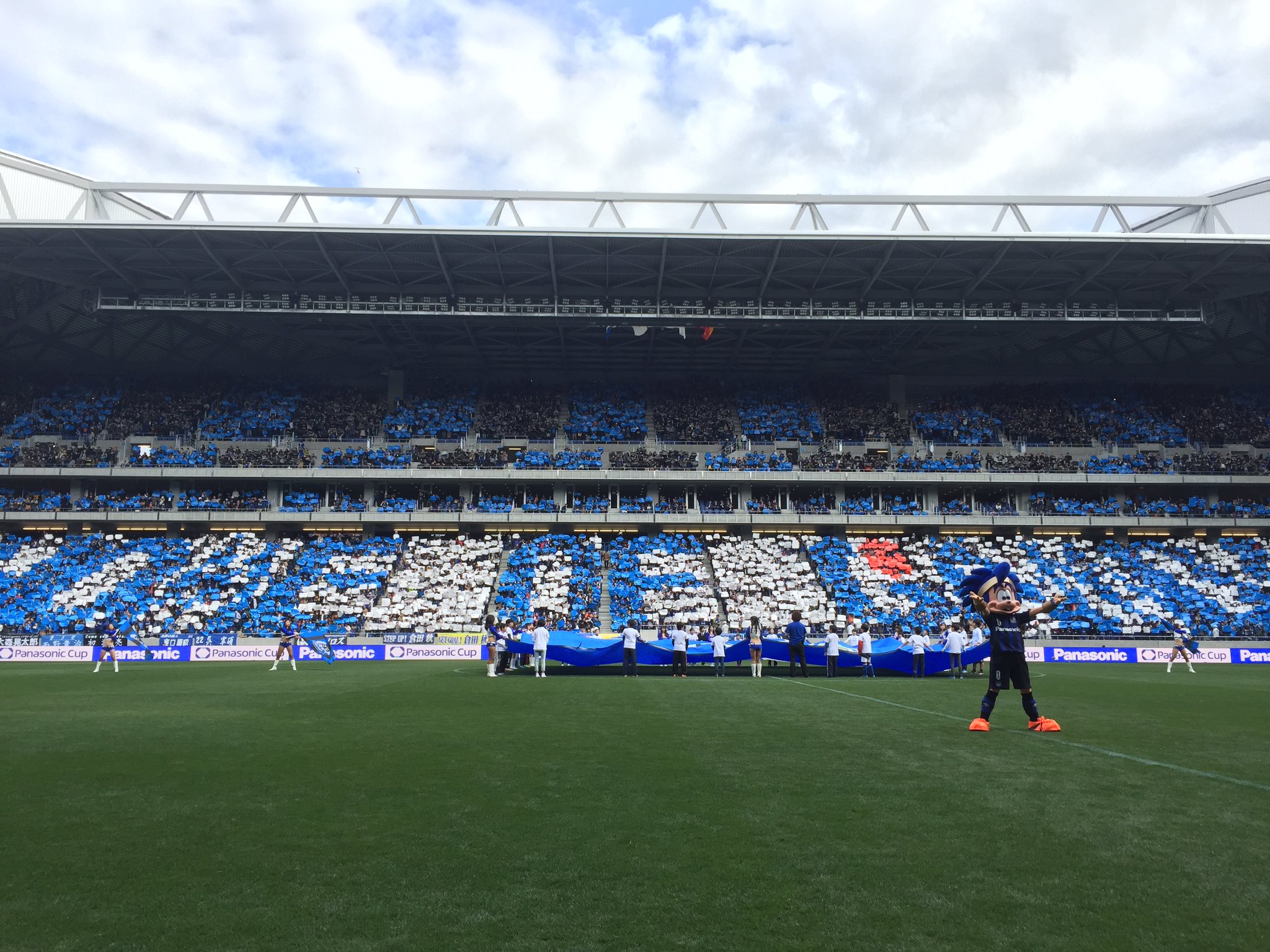 ガンバ大阪オフィシャル バックスタンドのコレオです ガンバ大阪 Gambaosaka T Co Lcmtzfyngw