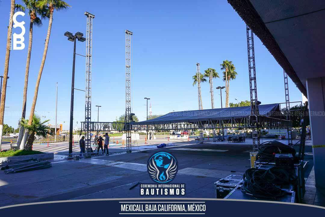 Miguel_A_Fig's tweet photo. Ceremonia Internacional de Bautismos:
Mexicali, Baja California.

#LdmBautismos 
#SoyLuzdelMundo https://t.co/Wyz4rZqgH1