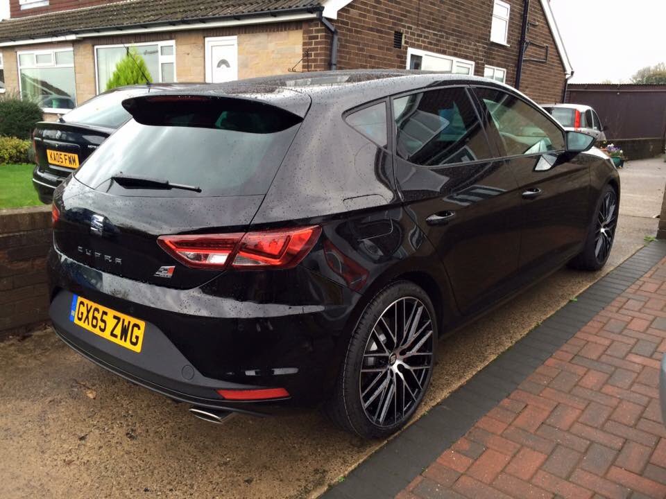 emmaharrisonfit's tweet photo. HELP | Guys my inlaws car has been stolen overnight from #Rothwell #Leeds please help us find it by RTing - thanks! https://t.co/wvHPR7KStv