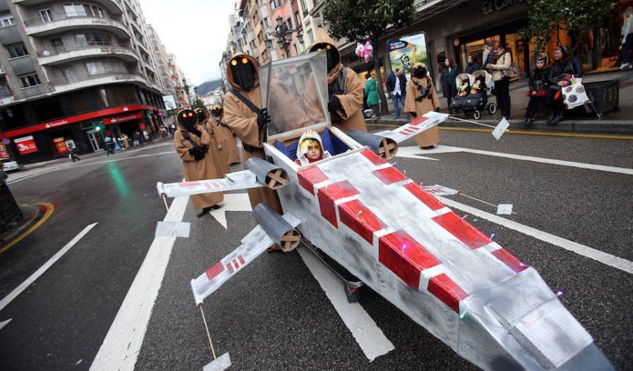OJEColloto's tweet photo. 2º premio en el Carnaval de Oviedo! https://t.co/gZuQWkoNGw