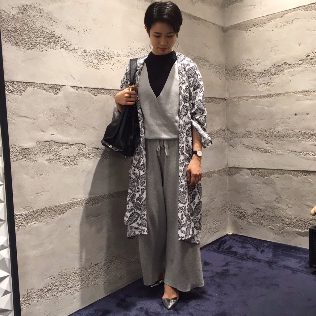 Jeanasis キラリナ京王吉祥寺 ペイズリーキモノsop 7 000 Tax ペイズリー 柄の着物のようなデザインが珍しいワンピースです 薄手の生地でサラっと羽織れ 紐も取り外しが可能なので雰囲気を変えていただけますよ Jeanasis T Co Ptll18qmln