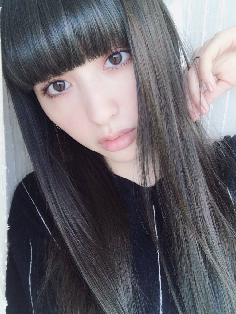 ラーメン女子 森本聡子 小松菜奈ちゃんだったり 中条あやみちゃんだったり 鈴木えみ様がドタイプな訳ですが みんな見事にパッツンヘアー つまり私 今 髪が切りたい訳ですwww T Co F6sr3elijt