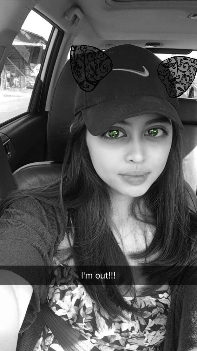 piecesofchi's tweet image. Snappies from M.