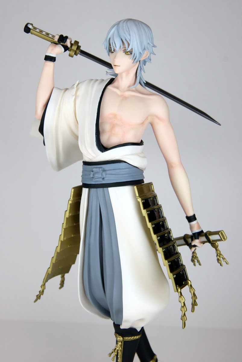 ガレージキット 鶴丸国永」の塗装 完成しました。写真 別アングル 背中