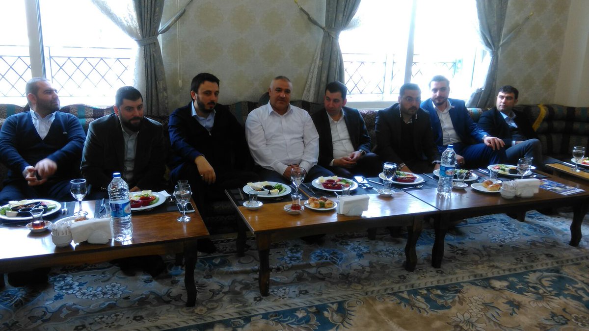 tumsiadurfa's tweet photo. Genç TÜMSİAD Gnl Bşk. Sn. @fcfatihcitak ve yönetimi ile Kahvaltı toplantısından sn. @MetinBaydilli Sn. @avdemirbas https://t.co/PFRzBT4Jg8